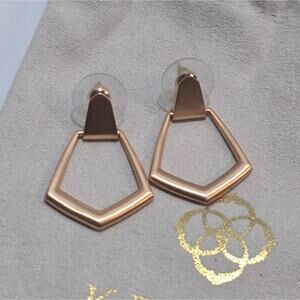 KENDRA SCOTT Paxton‎ Hoop Earrings In Rose Gold
